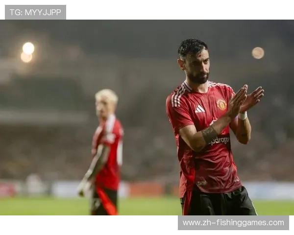 曼联客场2-1战胜热刺,中场控制力成取胜之钥 曼联客场2-1战胜热刺,中场控制力成取胜之钥